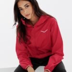 V Windbreaker 
Red